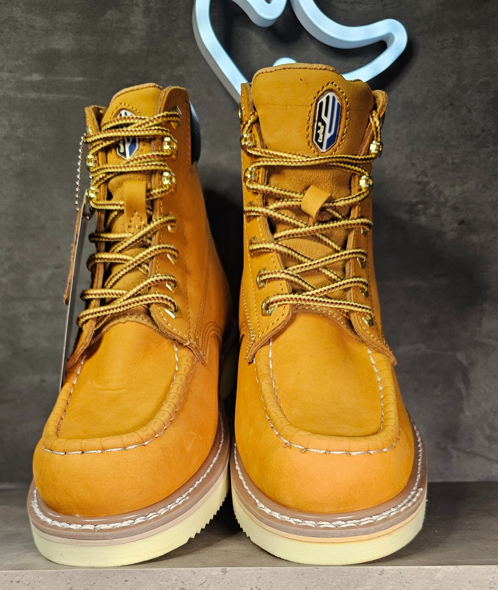 611M Tan image 2