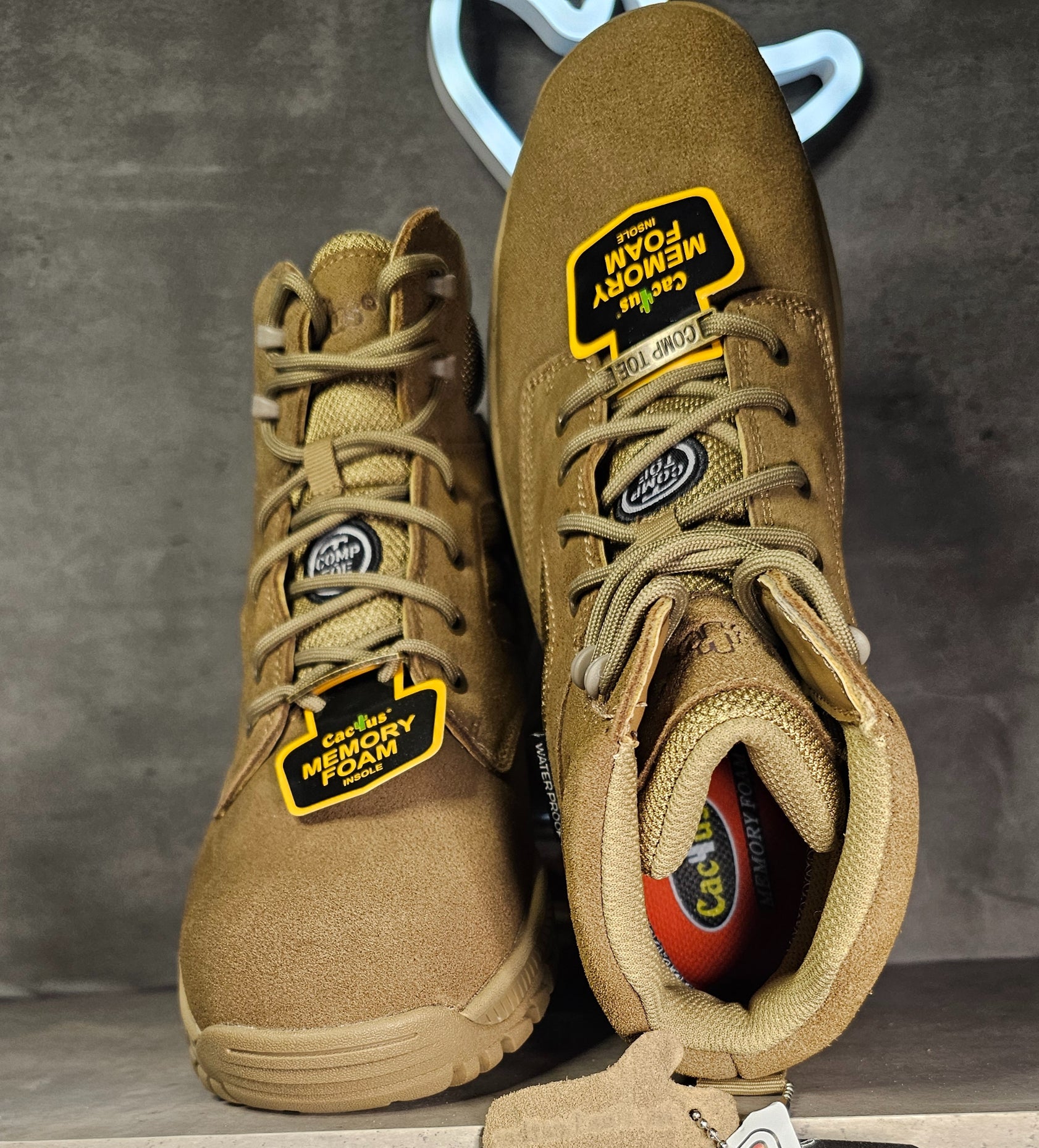WP622 Sand (Women's) image 3