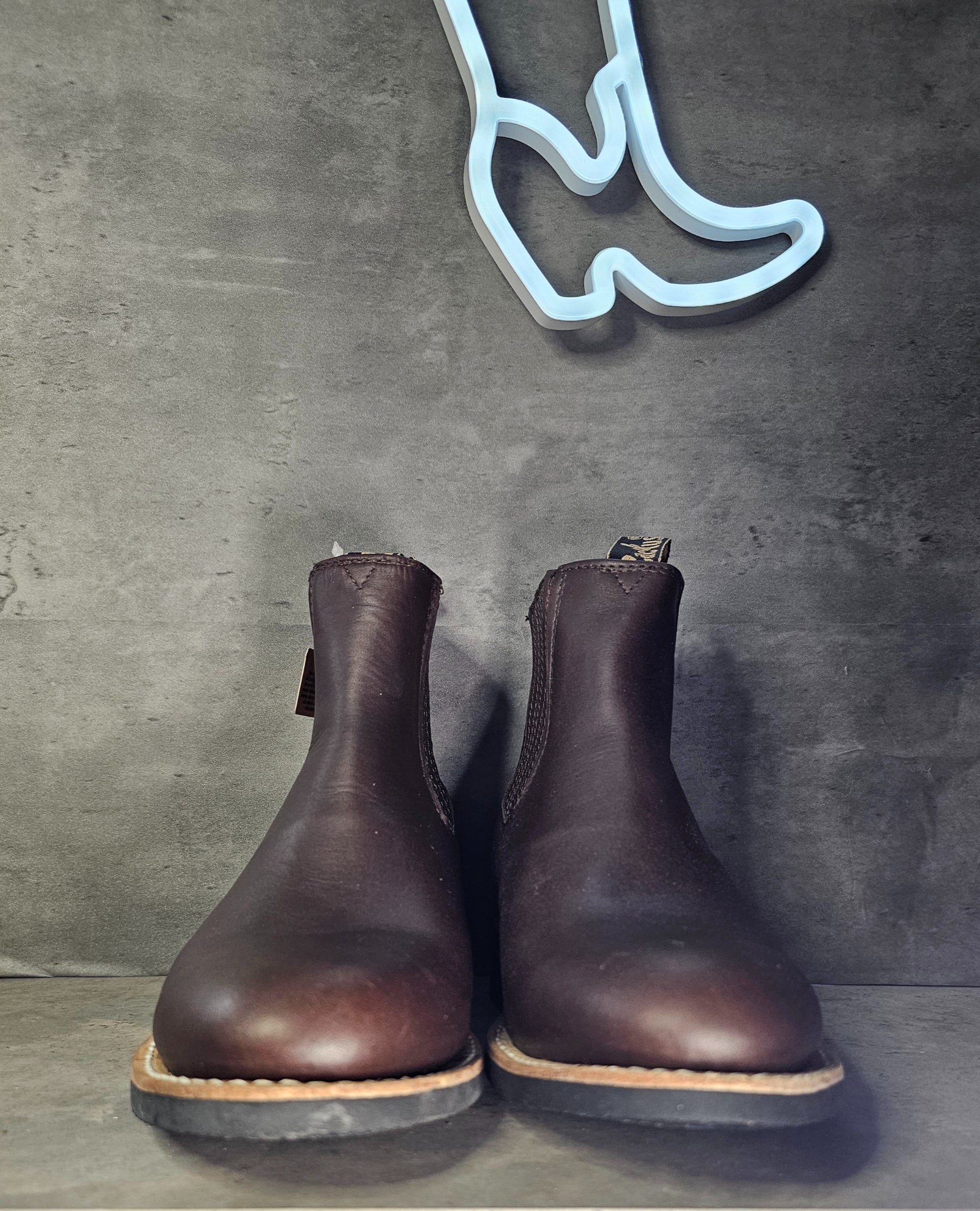 7650 Dk. Brown image 1